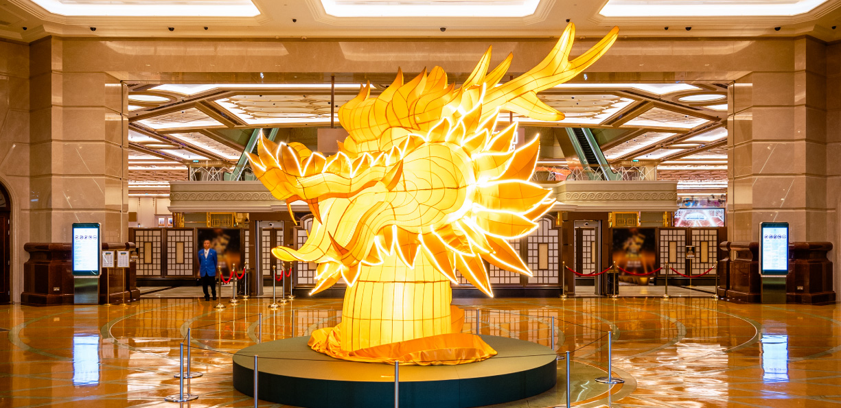 sjm-lantern-lumina-dragon