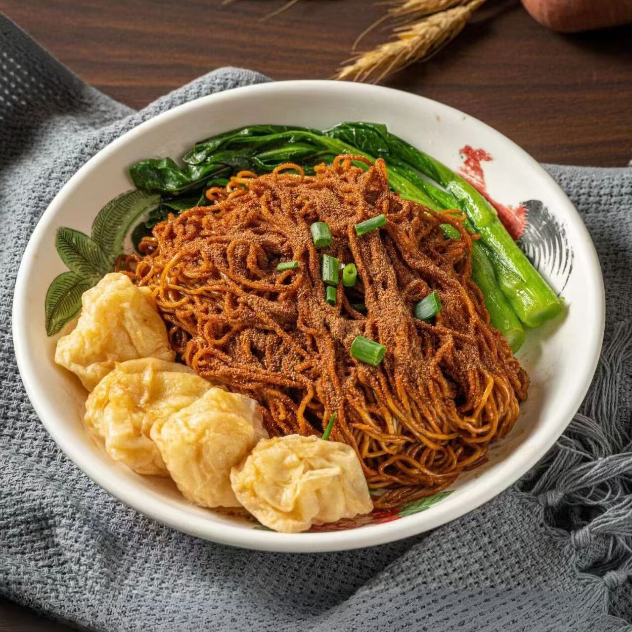 kampek-fong-seng-hin-fish-tofu-shrimp-roe-stirred-noodles