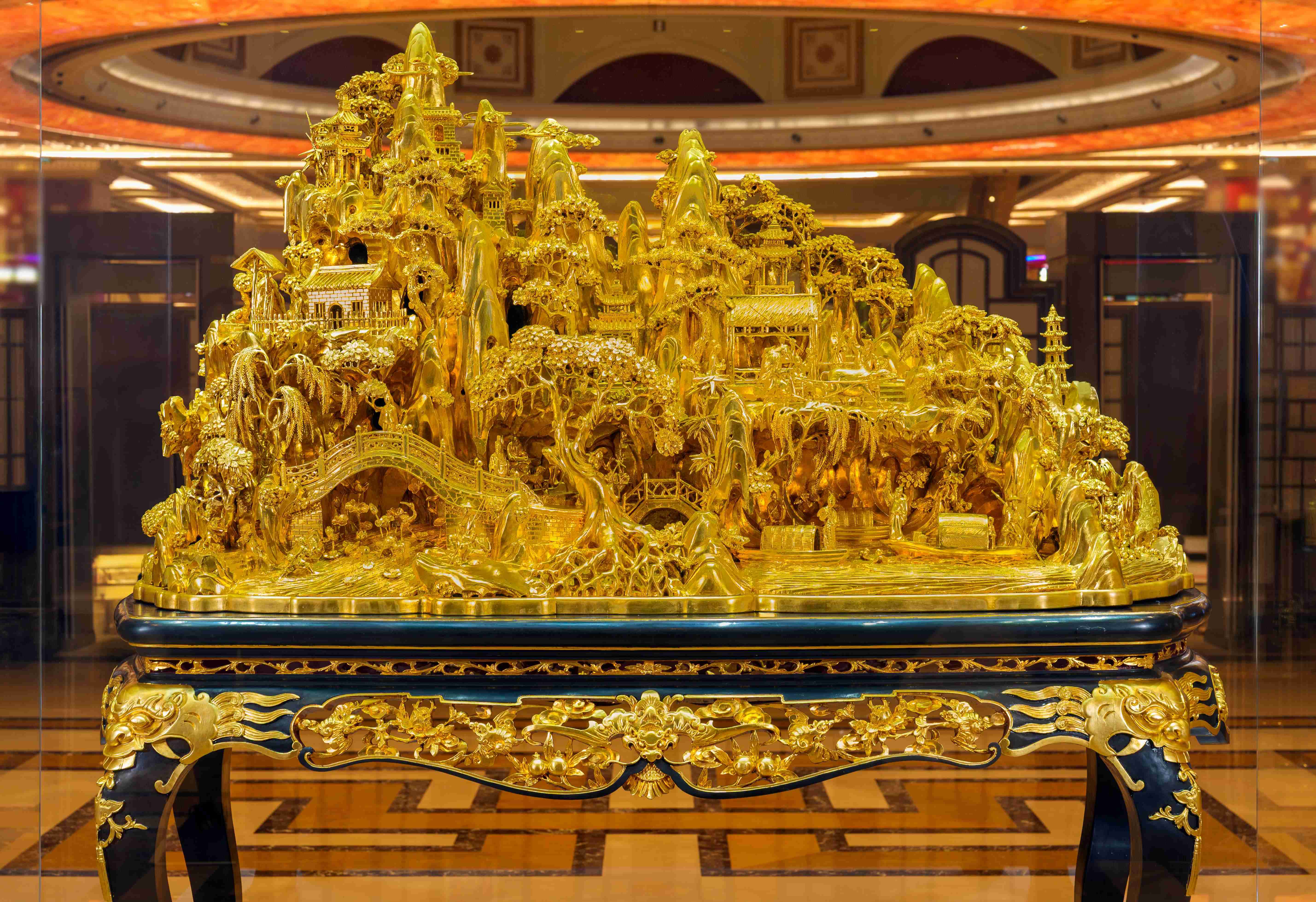 art-golden-mountain-c156814b.jpg
