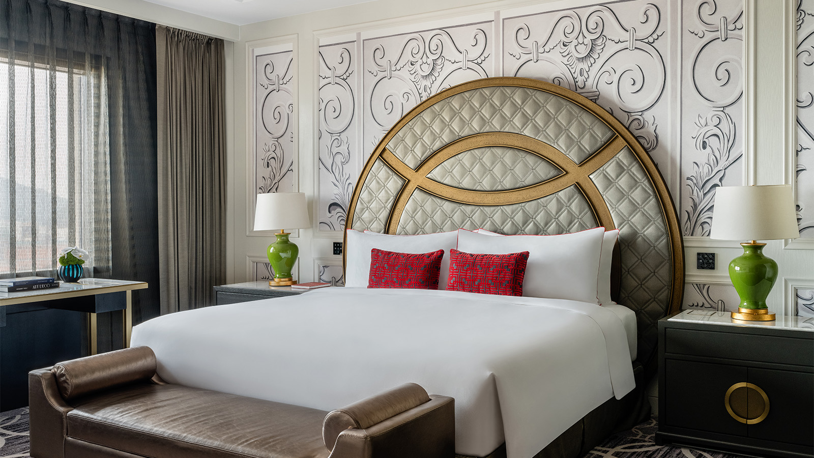 ikonik suite bedroom