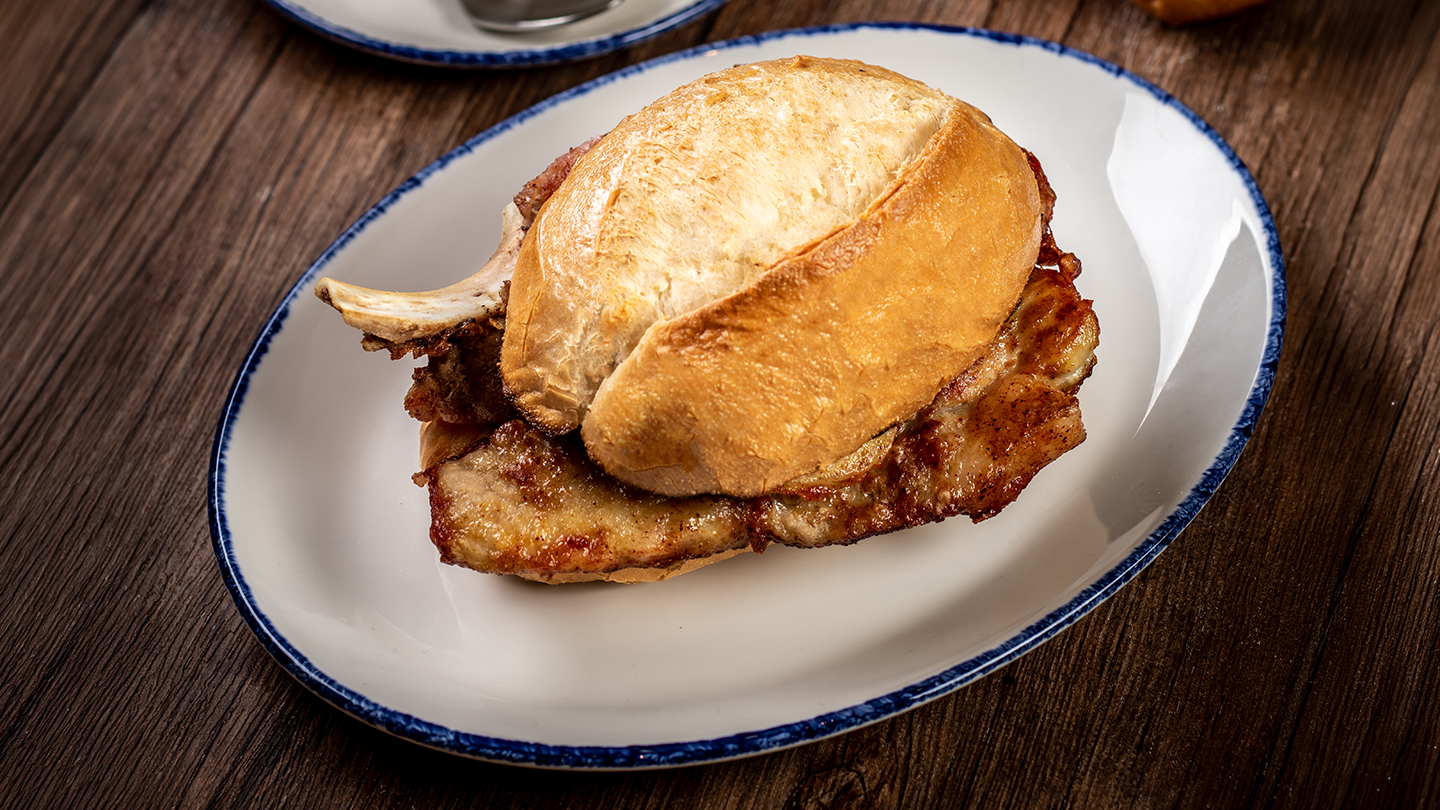 Macanese Pork Chop Bun