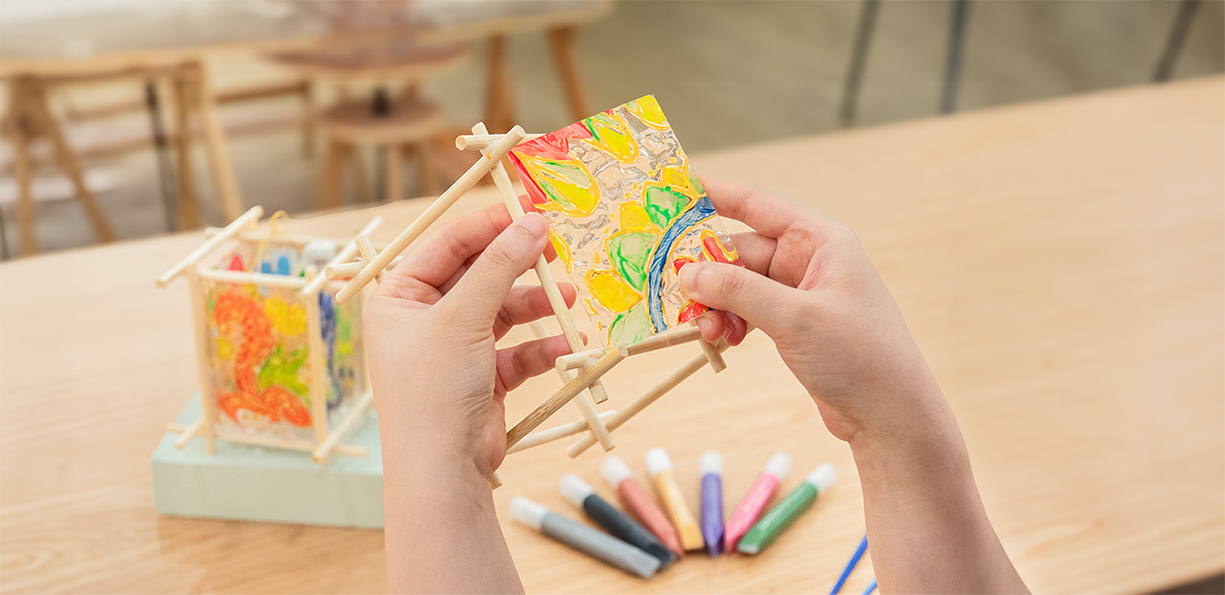 COSTA RICAN PAINTED LANTERN WORKSHOP